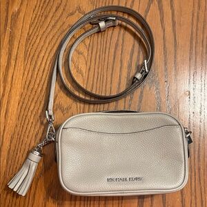 EUC Michael Kors Belt Bag Crossbody Leather